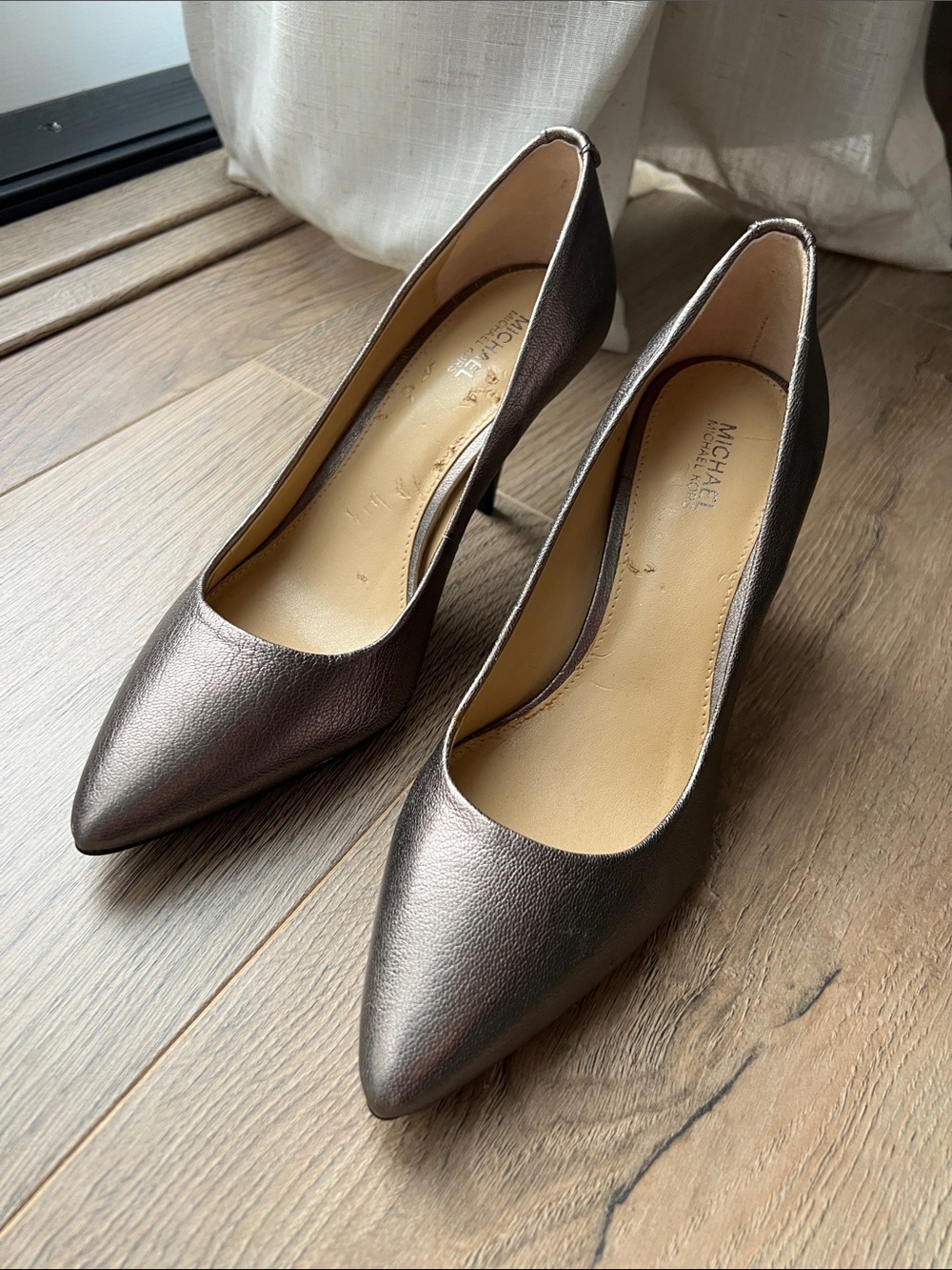 Michael Kors Metallic Pewter Pointed Toe Stiletto Pumps - size 7M